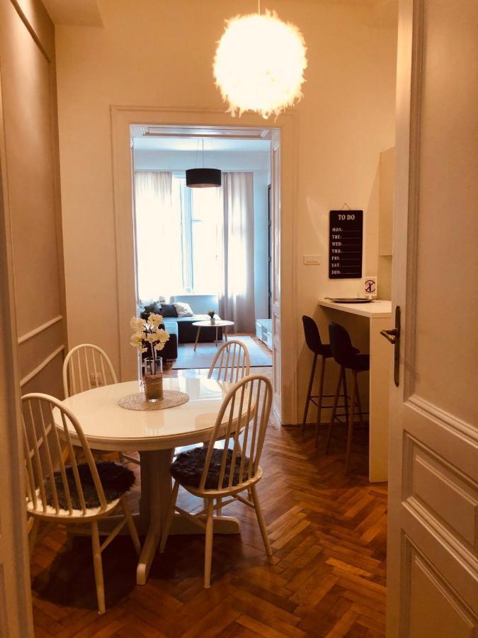 Room 44 Osijek Eksteriør bilde